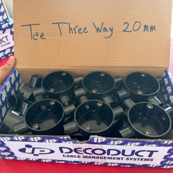 Decoduct Tee Three Way Circular Junction Box – Black 2 Decoduct Tee Three Way Circular Junction Box – Black