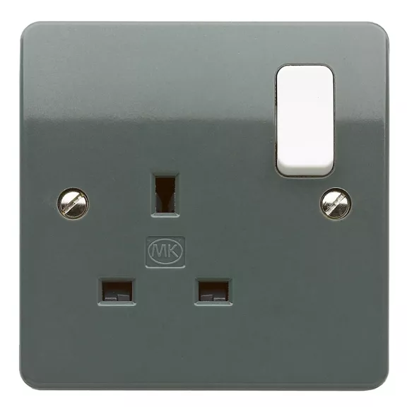 MK Electric Logic Plus 1 Gang 13A Switch Socket