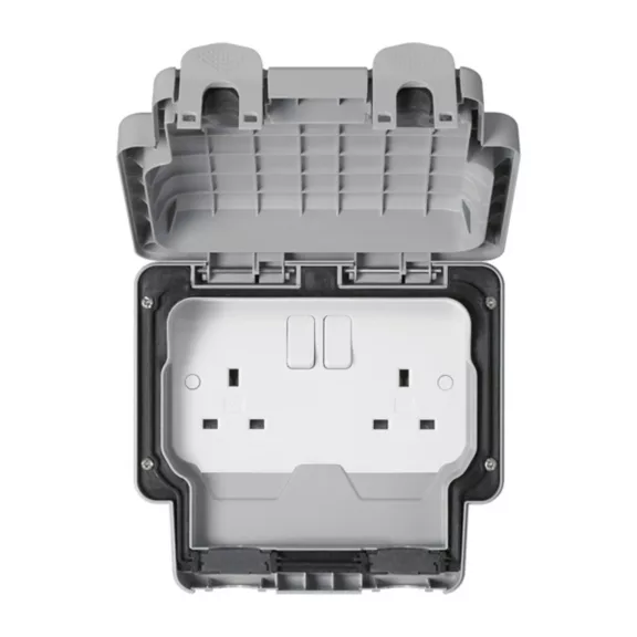 MK Electric Logic Plus Outdoor Switched Socket