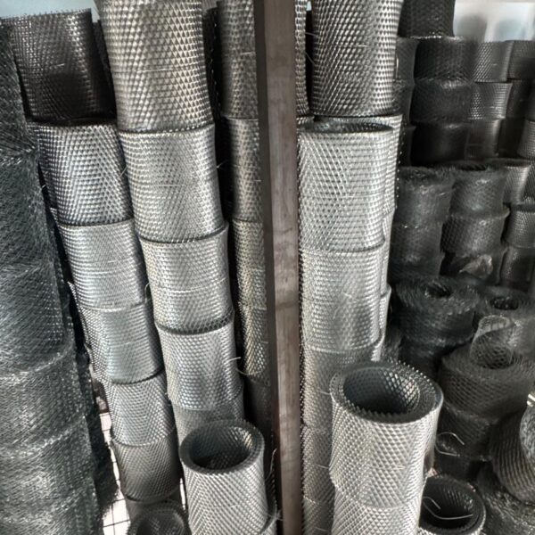 Galvanized Iron Plaster Mesh – 35m Roll (Wall & Ceiling Reinforcement)